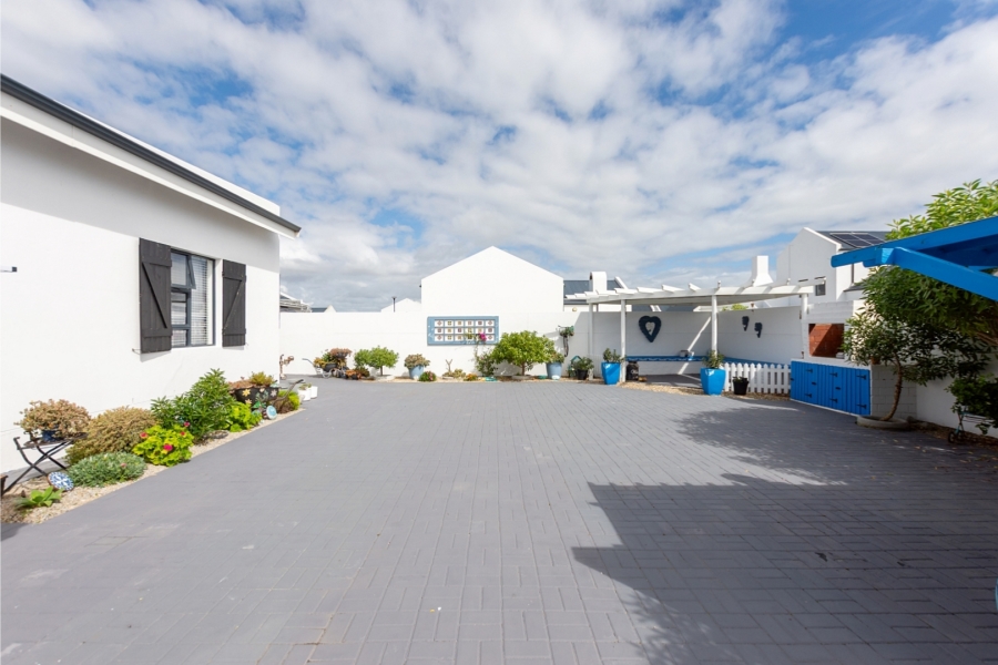 3 Bedroom Property for Sale in Velddrif Western Cape
